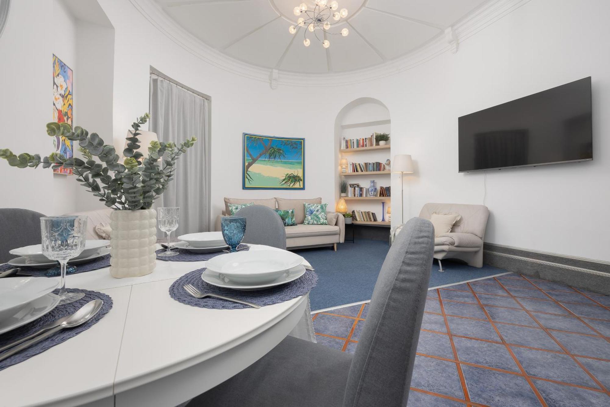Spacious In The Center By Rent Like * Warszawa