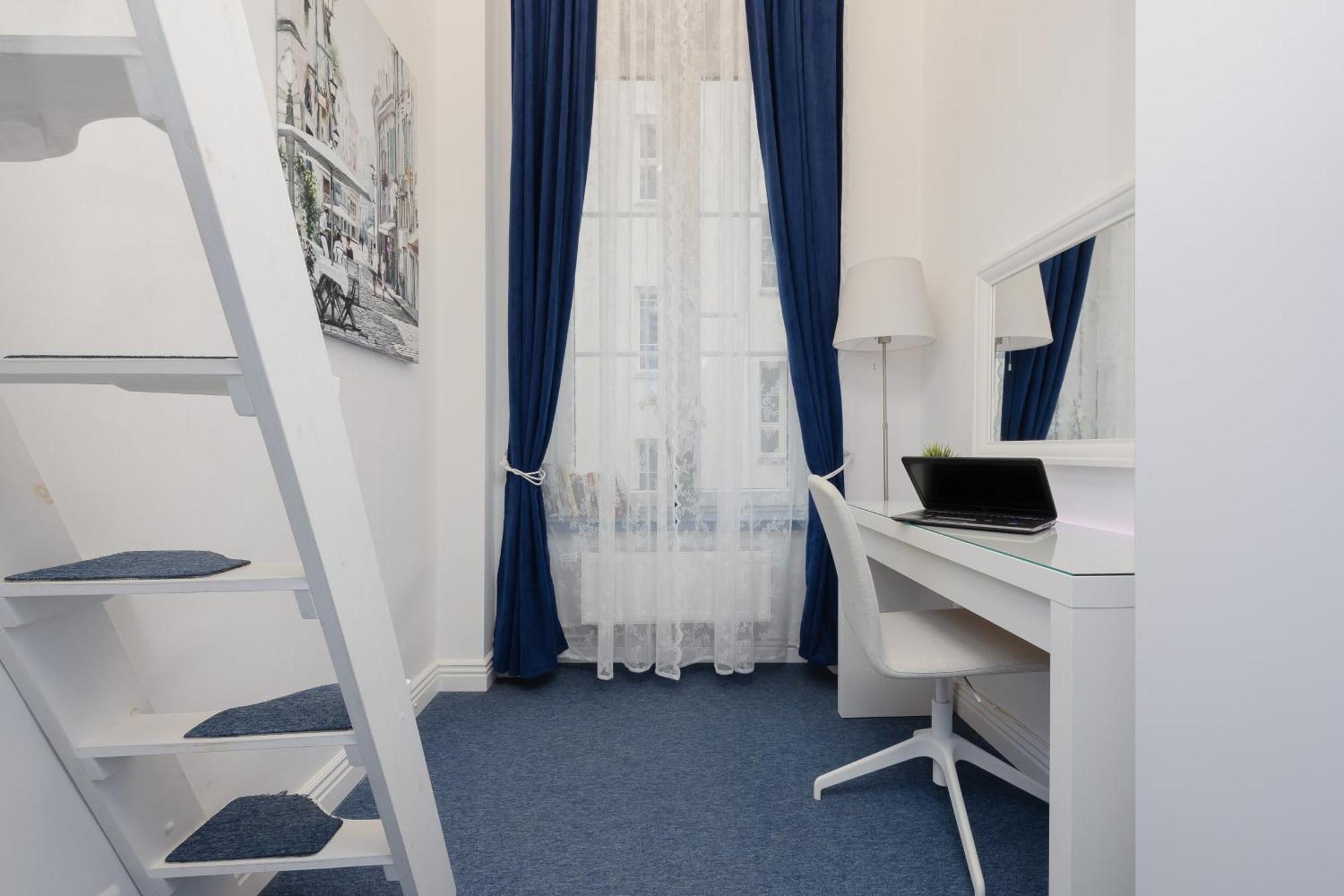 Spacious In The Center By Rent Like * Warszawa